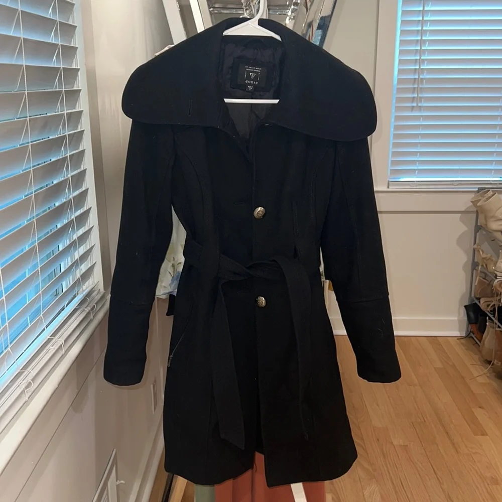 Guess Coat - Picture 1 of 2